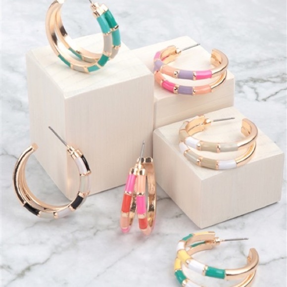 GOLD PLATED MEDIUM SIZED YELLOW/WHITE/GREEN COLOR BLOCK HOOP EARRINGS - Picture 3 of 6